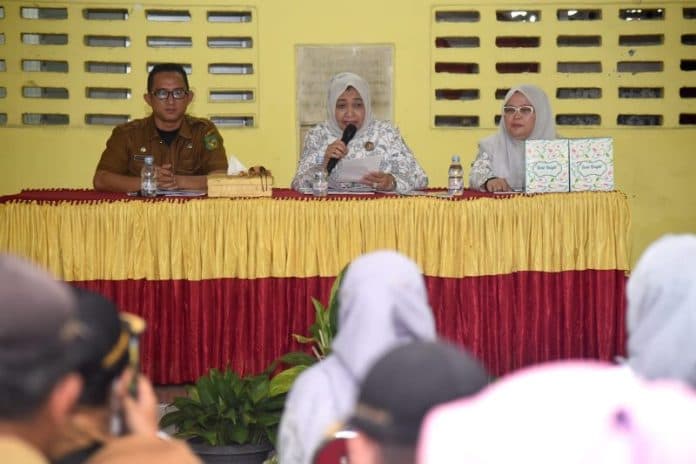 nawal_lubis_ajak_masyarakat_terapkan_pemeriksaan_kesehatan_secara_berkala