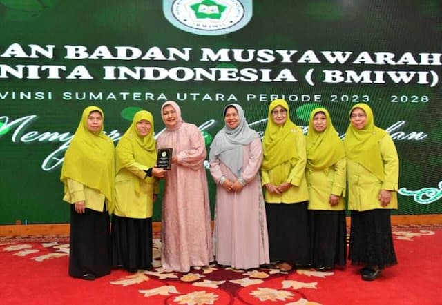 nawal_lubis_pekerjaan_rumah_sumut_masih_banyak