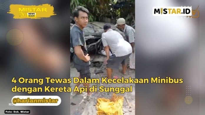 newsroom_4_orang_tewas_dalam_kecelakaan_minibus_dengan_kereta_api_di_sunggal