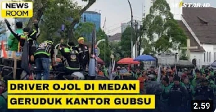 newsroom_akibat_perang_tarif_driver_ojol_di_medan_geruduk_kantor_gubsu
