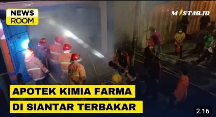 newsroom_apotek_kimia_farma_siantar_terbakar