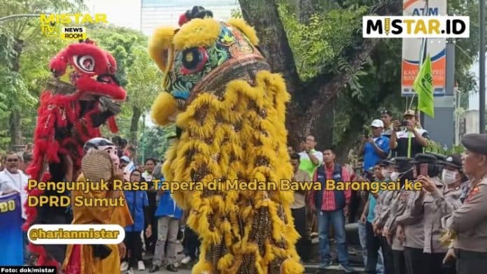 newsroom_pengunjuk_rasa_tapera_di_medan_bawa_barongsai_ke_dprd_sumut