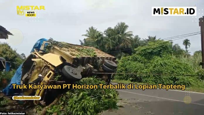 newsroom_truk_karyawan_pt_horizon_terbalik_di_lopian_tapteng