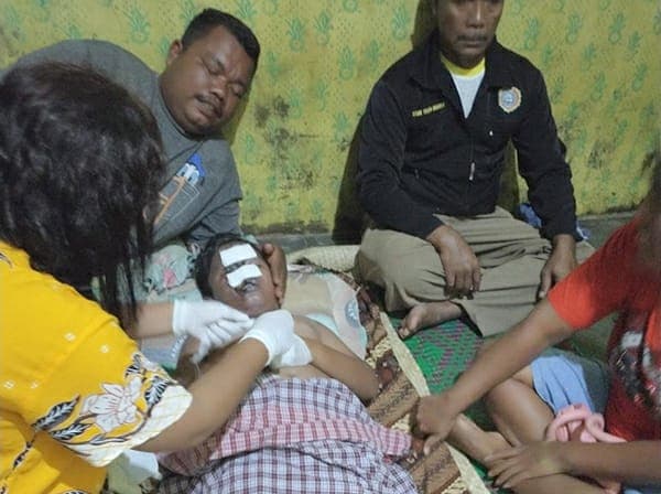 ngeri_main_hp_sambil_jaga_adik_tidur_di_ayunan_pelajar_sd_tewas_disambar_petir