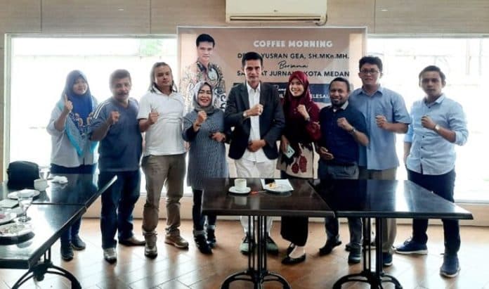 ngopi_bareng_jurnalis_praktisi_hukum_bicara_sengketa_pemilu