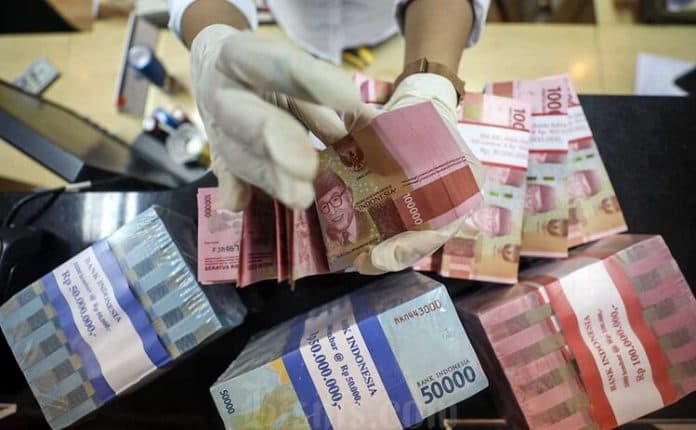 nilai_tukar_rupiah_berpotensi_naik_seiring_hasil_quick_count