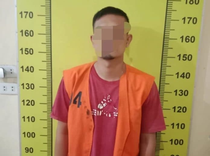 nunggu_pembeli_di_warung_pemilik_sabu_keburu_ditangkap_polisi