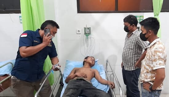 nyaris_tewas_3_pelaku_curanmor_dimassa_orang_sekampung_di_deli_serdang