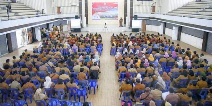 oknum_asn_kumpulkan_dana_dari_kepsek_di_tapteng_untuk_paslon_tertentu
