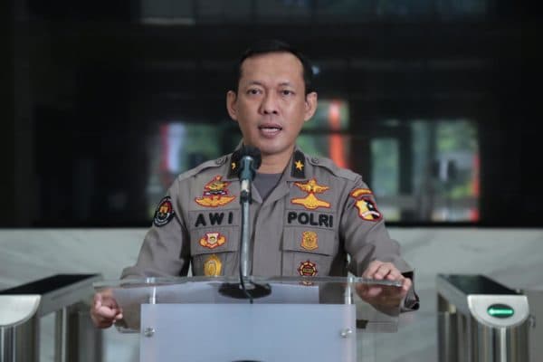 oknum_brimob_diduga_pemasok_senjata_ke_kkb_papua_diselidiki