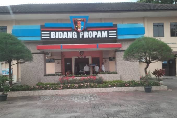 oknum_penyidik_polsek_medan_baru_dilaporkan_ke_propam_polda_sumut