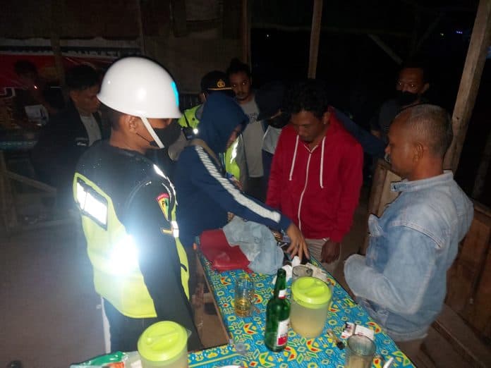 operasi_cipta_kondisi_polres_padangsidimpuan_sita_puluhan_liter_tuak