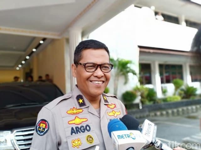 ormas_sweeping_produk_prancis_ini_komentar_polri
