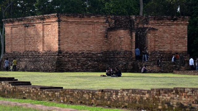 pandemi_perayaan_waisak_di_candi_muarajambi_ditiadakan