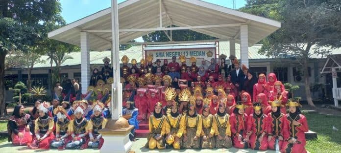 panen_karya_sman_13_medan_angkat_tema_bangun_jiwa_raga_dan_kearifan_lokal