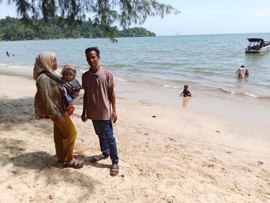 pantai_tolkit_pandan_di_tapteng_nyaman_untuk_keluarga