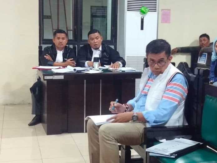 paralong_along_bbm_jadi_terdakwa_di_pn_kisaran_hinca_panjaitan_hadir_sebagai_saksi_meringankan
