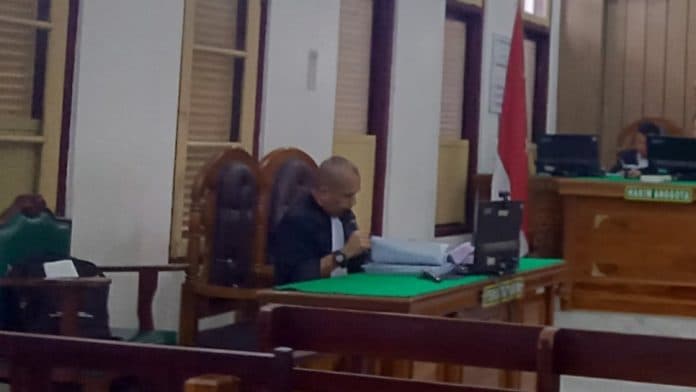 parlindungan_butarbutar_didakwa_pasal_yang_sama_dengan_jhonson_tambunan_cs