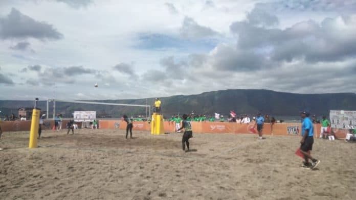 partai_final_voli_pantai_pon_xxi_tersaji_di_pantai_indah_situngkir_samosir