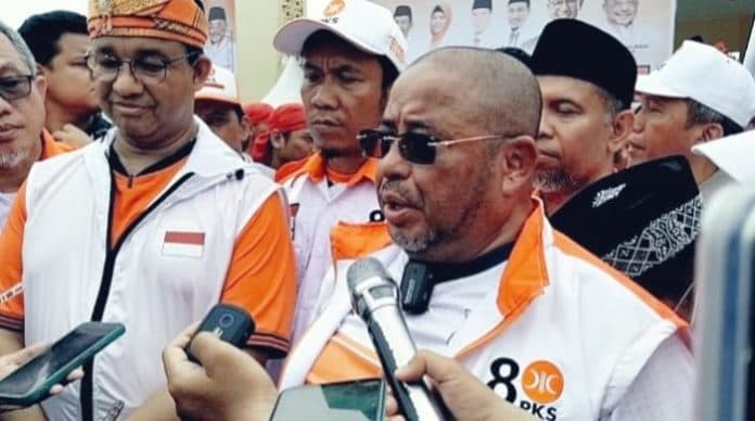 pasangan_bakal_capres_cawapres_anies_imin_sambangi_kantor_pks_bahas_pemenangan