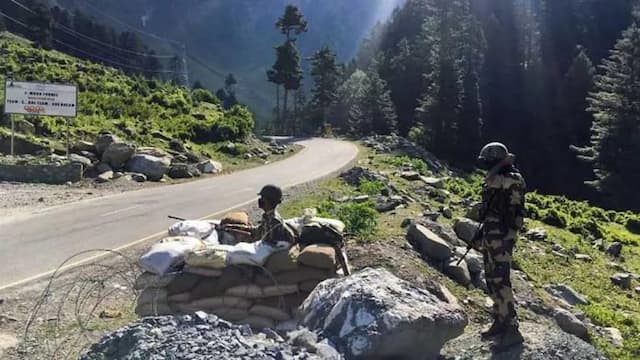 pasca_bentrok_perbatasan_china_bebaskan_10_tentara_india