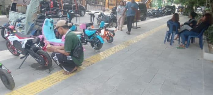 pasca_dilarang_beroperasi_penyedia_sepeda_listrik_mengeluh_omset_turun