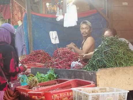pasca_lebaran_harga_cabai_merah_anjlok_bawang_merah_naik_di_siantar