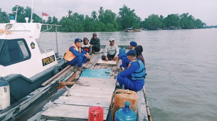 patroli_sat_polairud_polres_tanjung_balai_jaga_kamtibmas_dan_ingatkan_nelayan_waspada_cuaca_ekstrem