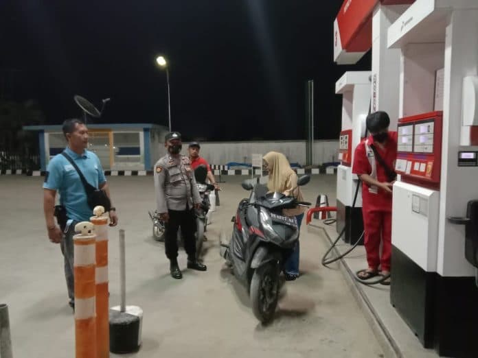 patroli_spbu_polres_simalungun_pastikan_stok_bbm_aman