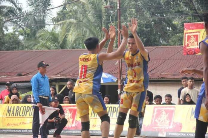 pbv_nusantara_ds_dan_kartika_vc_juara_3_partai_senior_turnamen_voli_marcopolo_cup