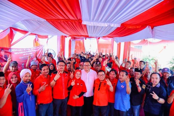 pdip_tanjung_morawa_siap_sumbangkan_36_ribu_suara_untuk_asri_ludin_lom_lom_suwondo