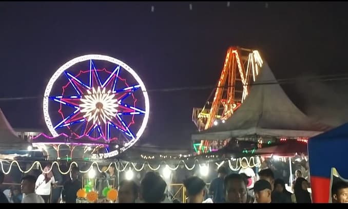 pedagang_umkm_dan_warga_rambung_merah_buat_super_dukung_pasar_malam