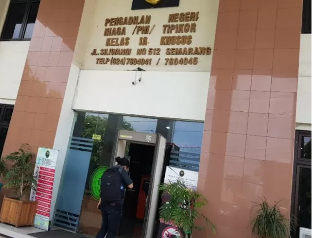 pegawai_meninggal_akibat_covid_19_pn_semarang_ditutup_selama_7_hari