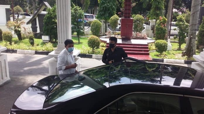 pejabat_dan_staf_pemko_siantar_mundur_di_tengah_polemik_bansos_wakil_wali_kota_terkejut