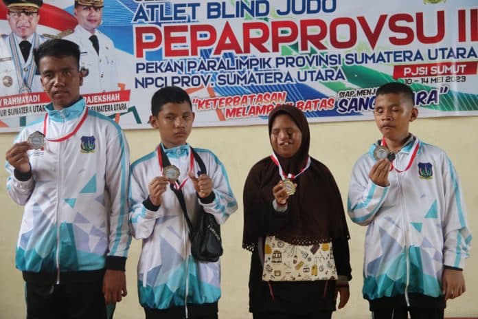 pekan_paralimpik_sumut_ke_2_atlet_blind_judo_tuna_netra_sei_buluh_raih_medali_emas