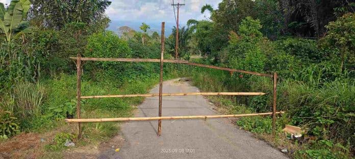 pekerjaan_sempat_berhenti_akses_jalan_ke_proyek_pemkab_dairi_ditutup_oknum_phu
