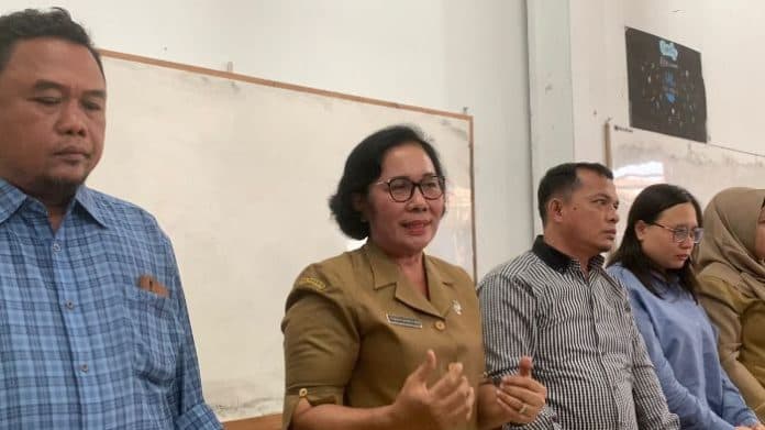 pelajar_sman_tinggal_kelas_gegara_ortu_laporkan_ke_polisi_kepala_sman_8_medan_membantah