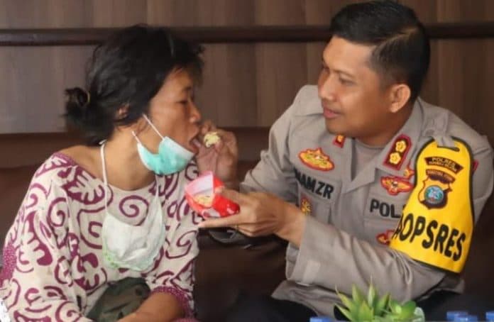 pelajar_tendang_seorang_wanita_di_tapsel_polisi_tetapkan_dua_tersangka