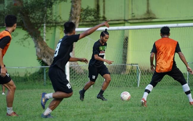 pemain_psms_asal_luar_sumut_diliburkan_lebih_awal
