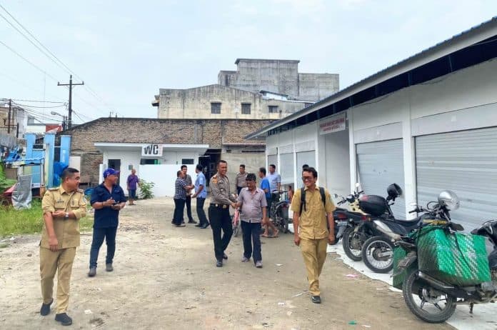 pembagian_kios_pasar_delima_indrapura_dinilai_tidak_transparan