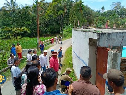 pembongkaran_paksa_tembok_kolam_terere_tak_jadi