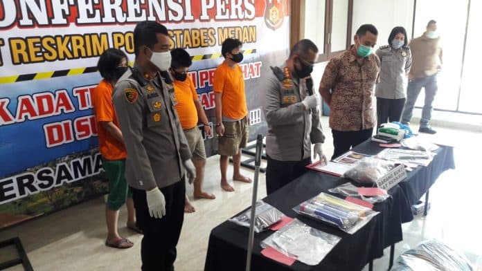 pembunuhan_wanita_muda_di_medan_ibu_kandung_tersangka_utama_ikut_terlibat
