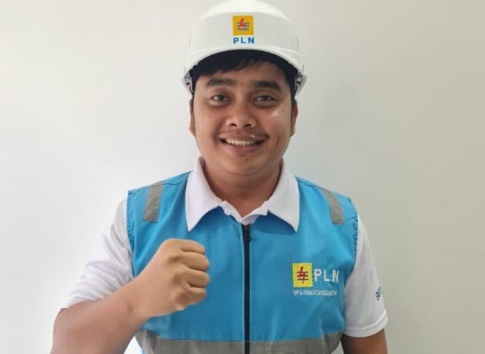 pemeliharaan_jaringan_wilayah_kerja_ulp_pln_pematang_raya_padam_listrik