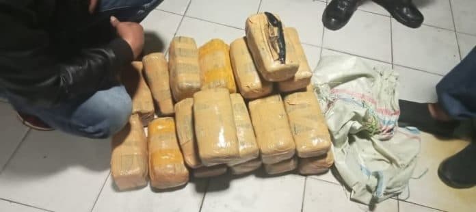 pemilik_25_bal_ganja_tak_bertuan_di_jalan_tangki_bawah_siantar_belum_diketahui