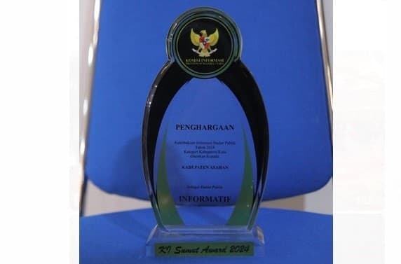 pemkab_asahan_peroleh_penghargaan_badan_publik_informatif