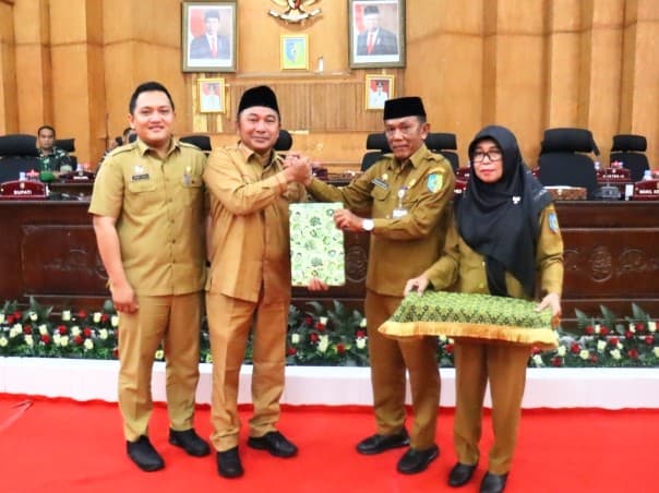 pemkab_batu_bara_ajukan_2_ranperda_tentang_pajak_dan_penanaman_modal