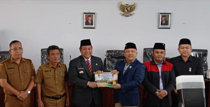 pemkab_dairi_raih_wtp_ketua_dprd_lpj_bupati_ta_2022_harus_dibahas_secara_serius
