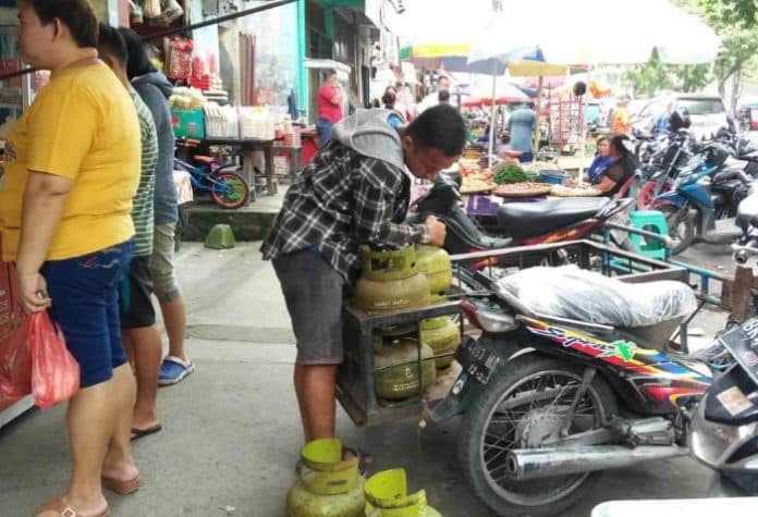 pemkab_sosialisasikan_beli_lpg_3kg_pakai_ktp_pertamina_larang_agen_beri_data
