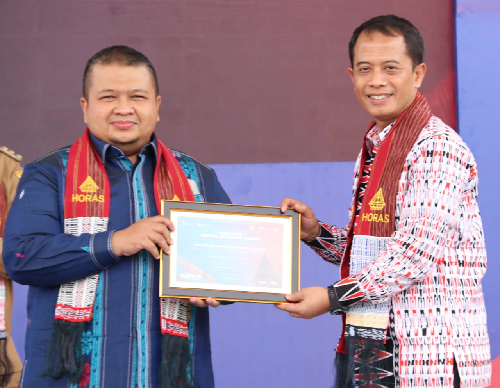 pemkab_tapsel_raih_digital_initiative_award_dari_bank_indonesia