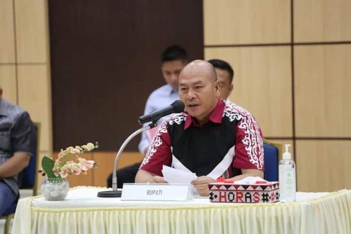 pemkab_taput_raih_opini_wtp_9_kali_berturut_turut